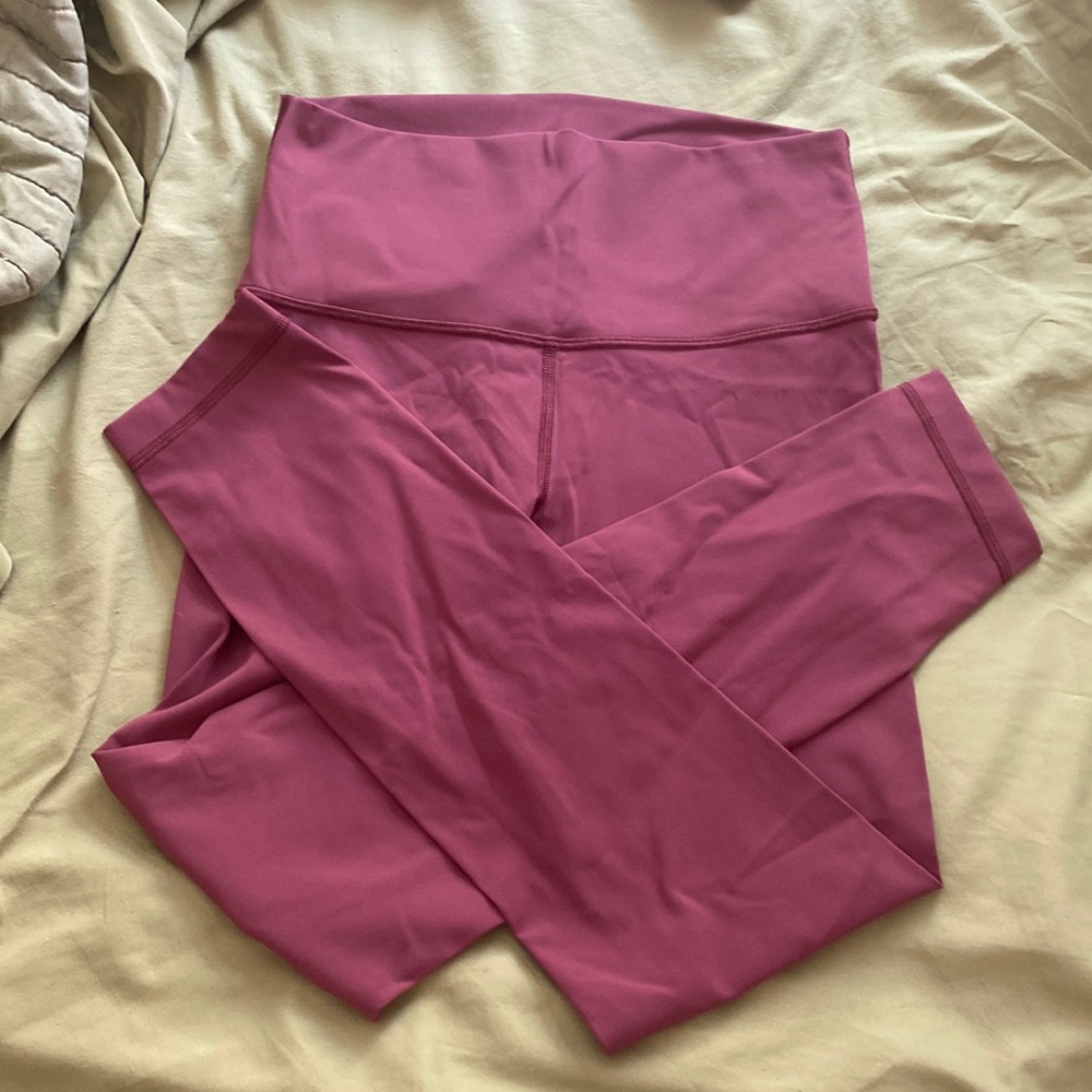 mauve Lululemon leggings
